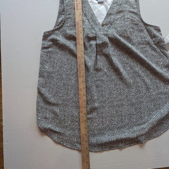 NWT Liz Claiborne Black Tunic w/ White Spots Size M - Picture 9 of 10